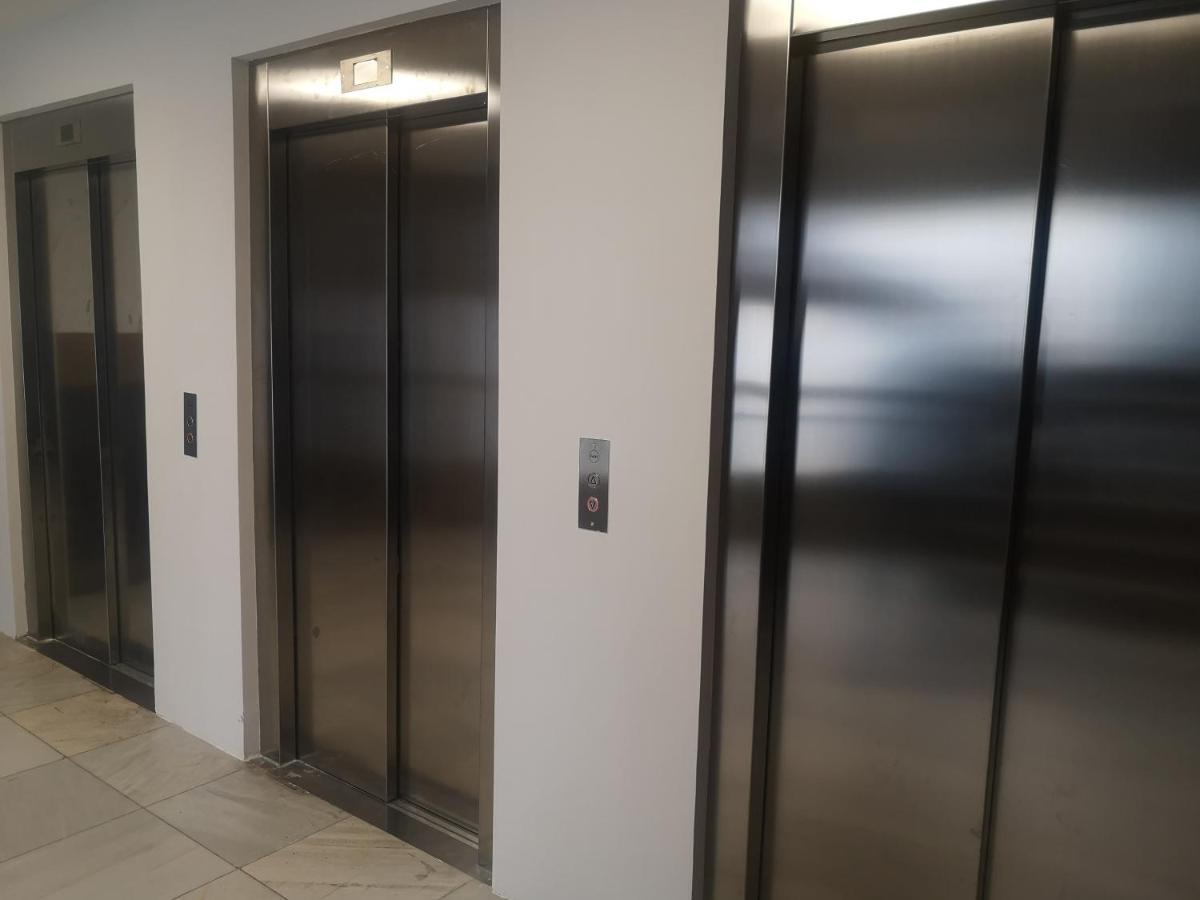 Apartamento Rosa Puerta Del Sol Apartment Мадрид Екстериор снимка